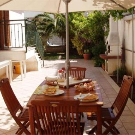 Residenza Del Sole Bed & Breakfast Surbo Exterior photo